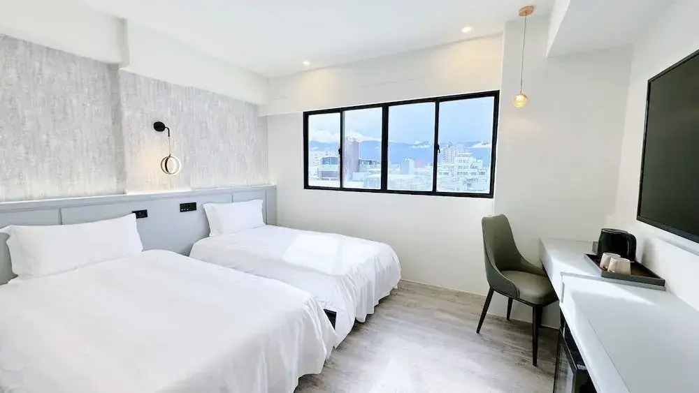 Yoai Mountain Roam Hotel