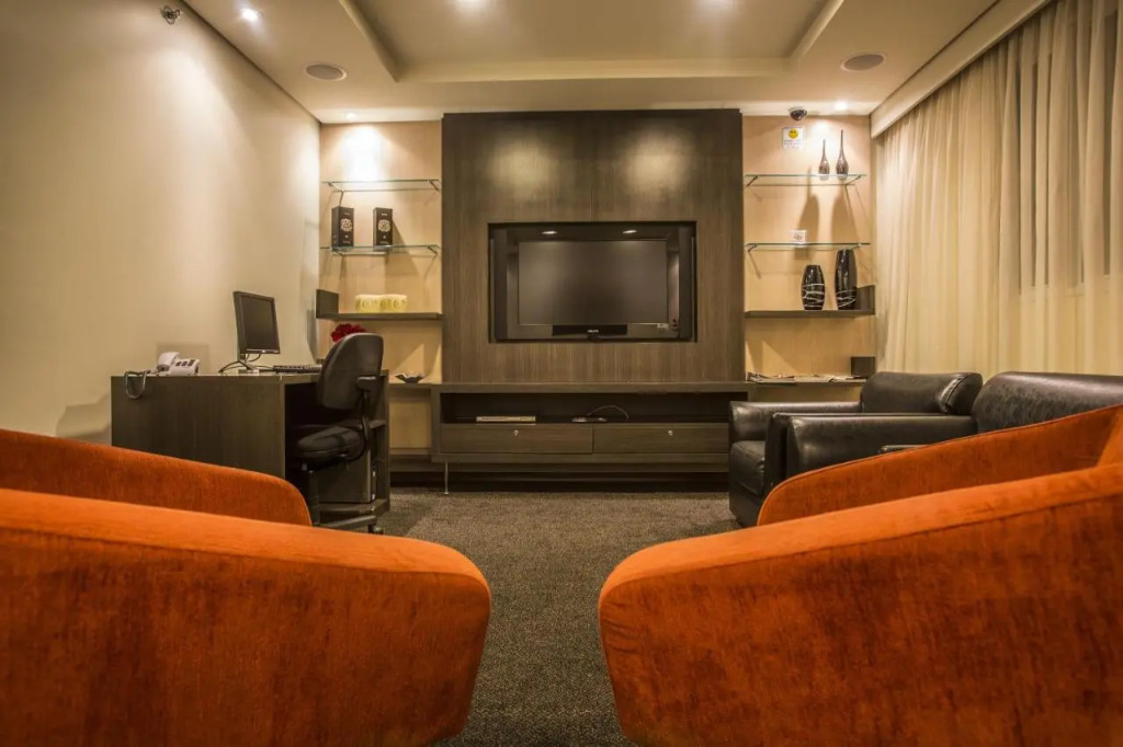 Astron Hotel Bauru by Nobile