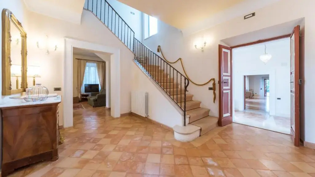 BORGO COLLE RIDENTE 13, Emma Villas