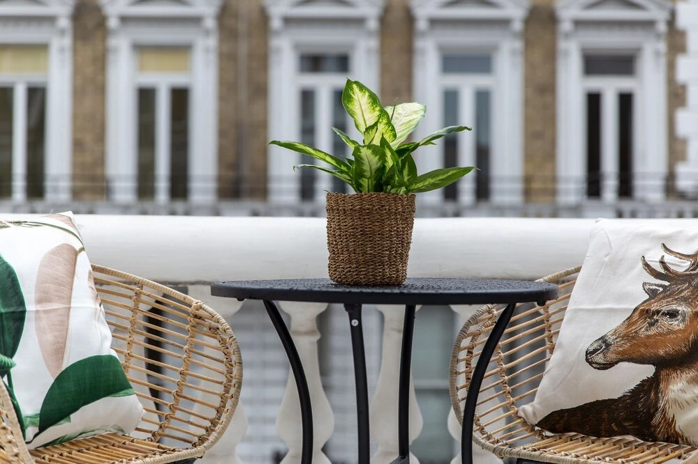 The Lexham Gardens Escape - Central 2BDR with Balcony
