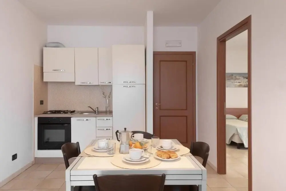 Stylish Residence Le Fontane 2 Bedroom Apartment Sleeps 6 Persons Num2508