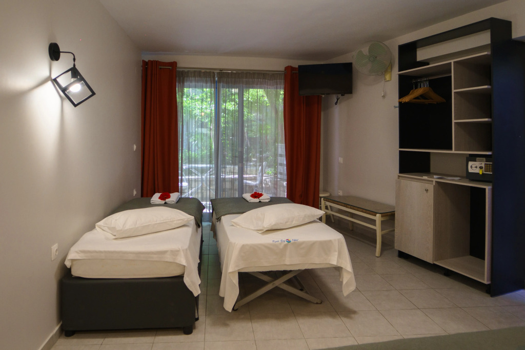 Rouda Bay Beach Hotel
