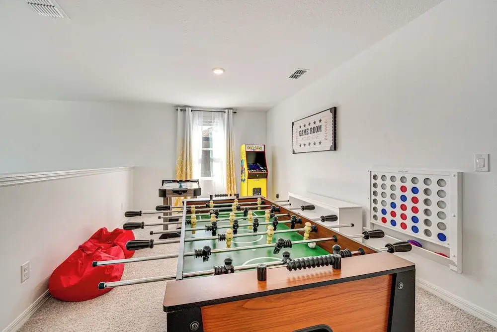 Game Room & Community Perks: Davenport Home!