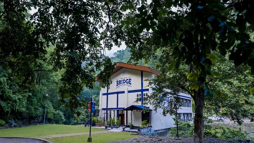 The Big Bridge- A Boutique Hotel On A Bridge