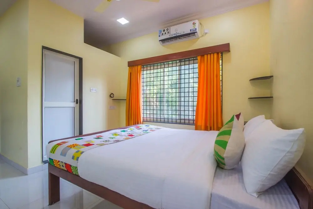 OYO 18947 Home Modern Stay Morjim Beach