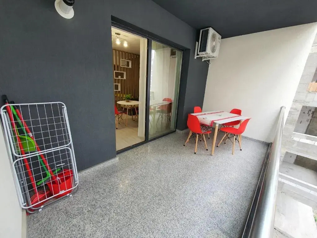Listone' Apartament 13 Mamaia Nord