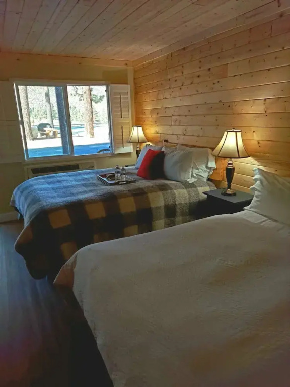 Woodfords Inn