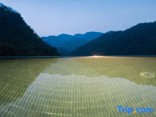 Trip.com Group Country Retreats (Mount Emei Yixi-Qingyin Joint Resort)