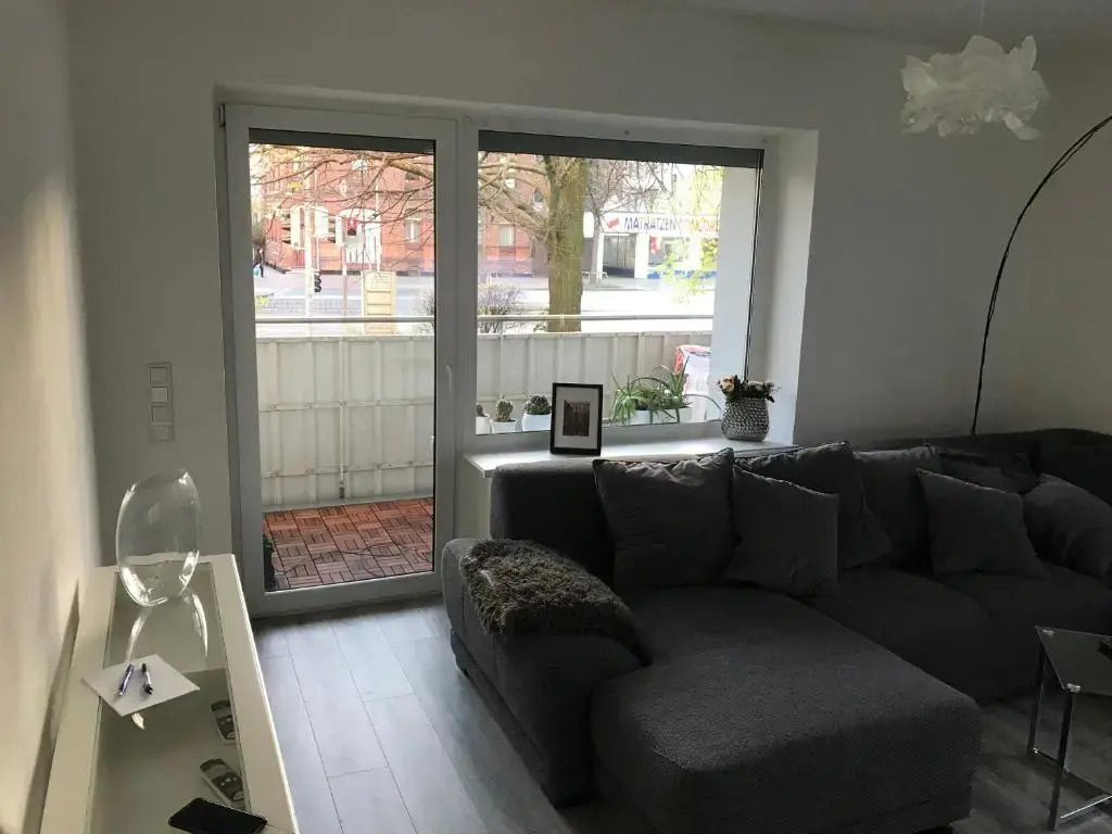 3. 5 min to HANNOVER MESSE FAIR GROUND PRETTY 2 ROOM APARTMENT
