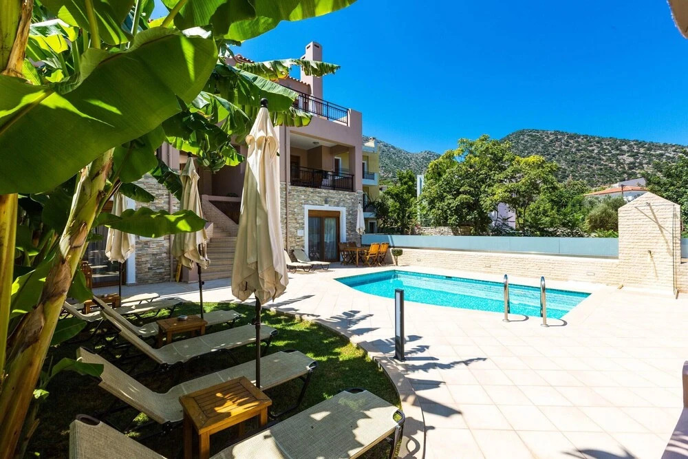 You can Have a Grand Vacational Experience by Staying Here