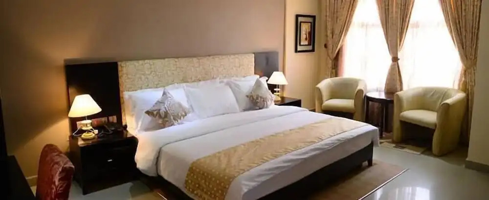 Stonehedge Hotels
