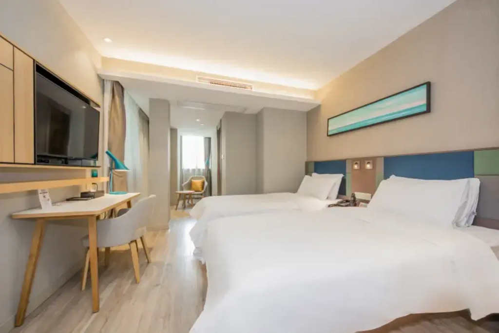 Homeinn Selected Hotel (Shanghai Ruijin hospital Dapuqiao Subway Station)