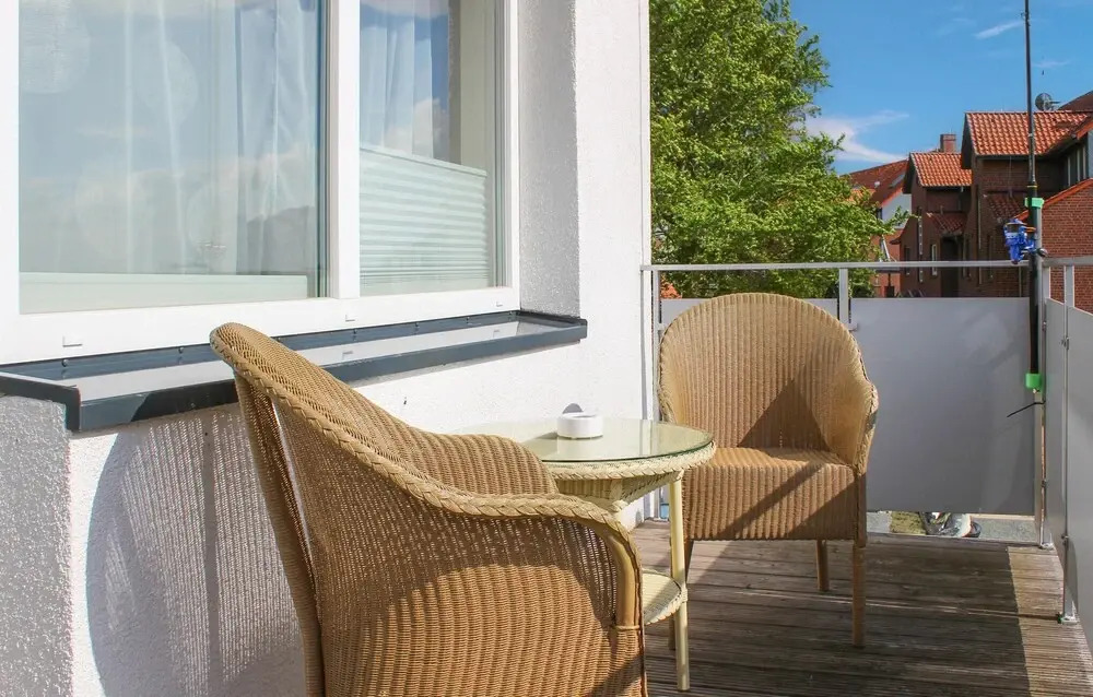 Nice Apartment in Lembruch With 1 Bedrooms and Wifi