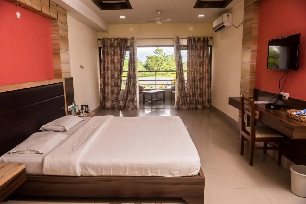 Hotel Aatreyee