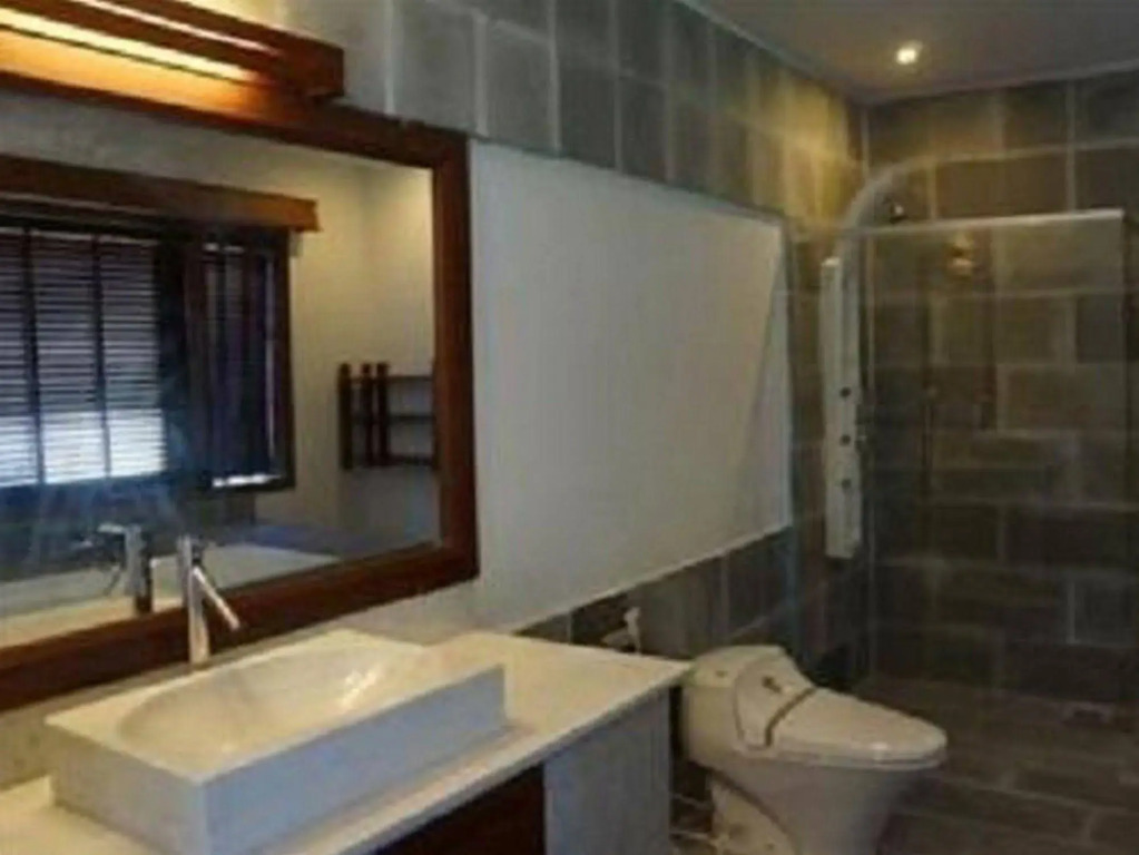 Ao Lang Villa