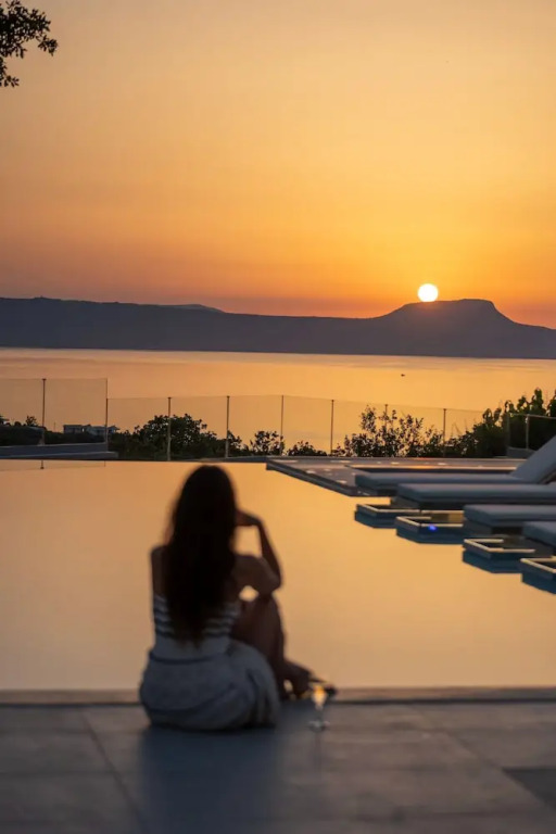 Luxurious Villa Liandri 600 m Resort