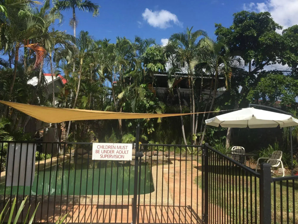 Island View Motel