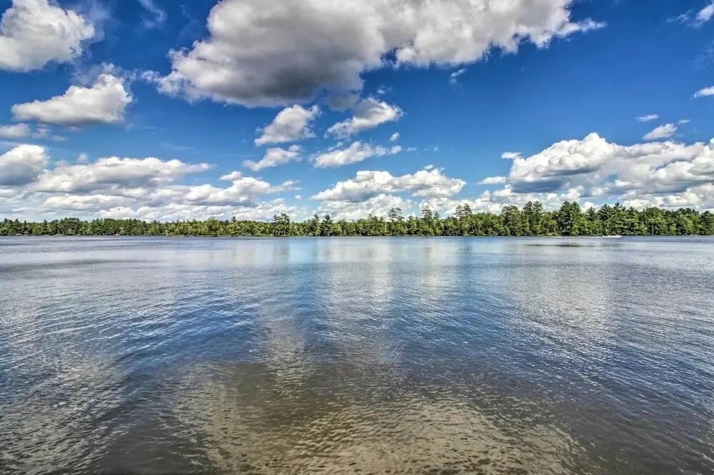 Solon Springs Getaway w/ Dock & Kayaks!