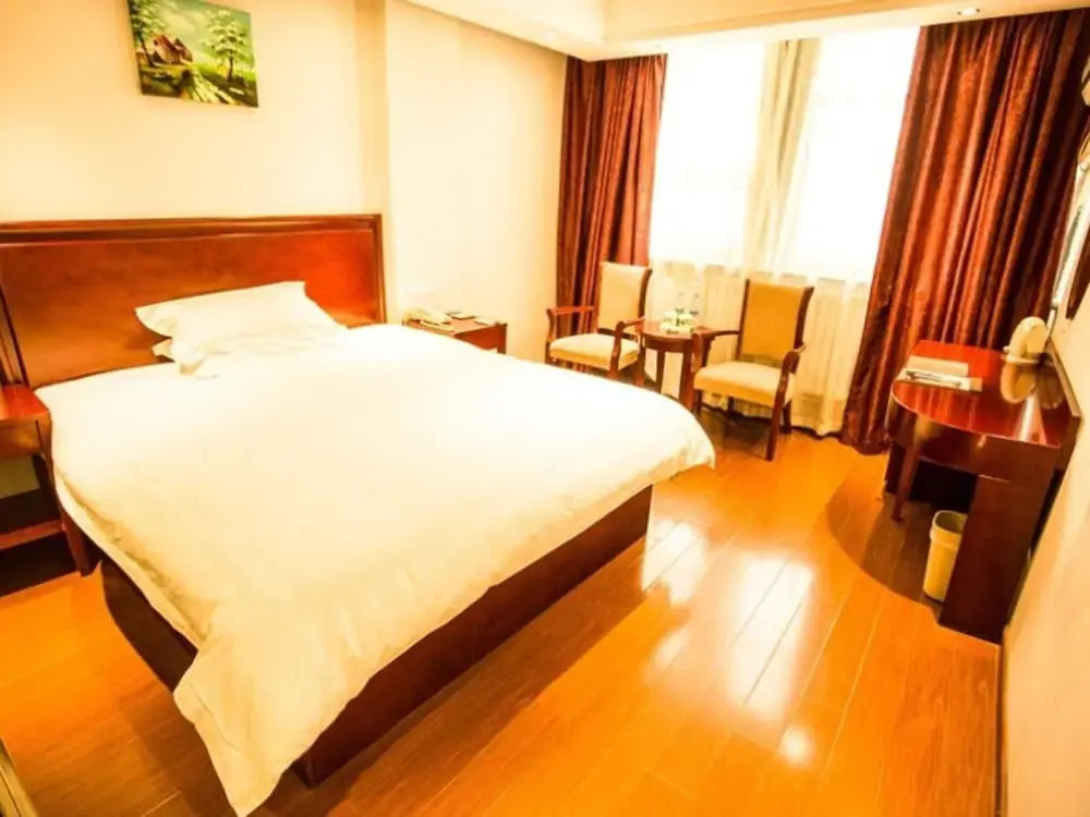 GreenTree Alliance Lianyungang Xinpu District Jiefangdong Rd Motor Cit