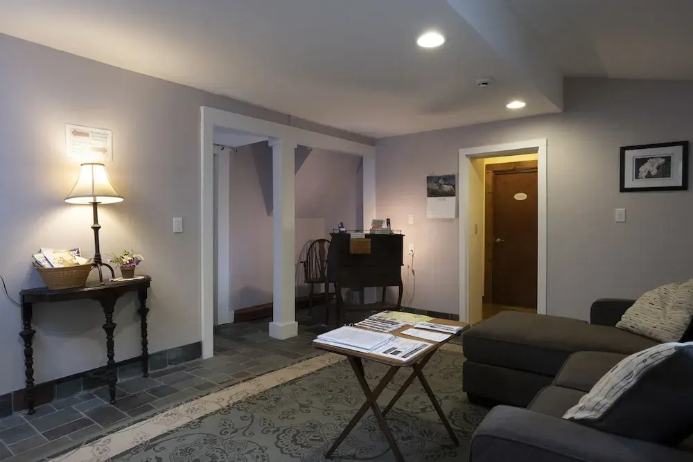 The Karass Inn