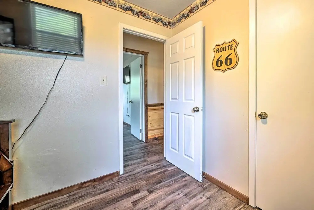 Private Hot Tub & Yard: Secluded Broken Bow Home!