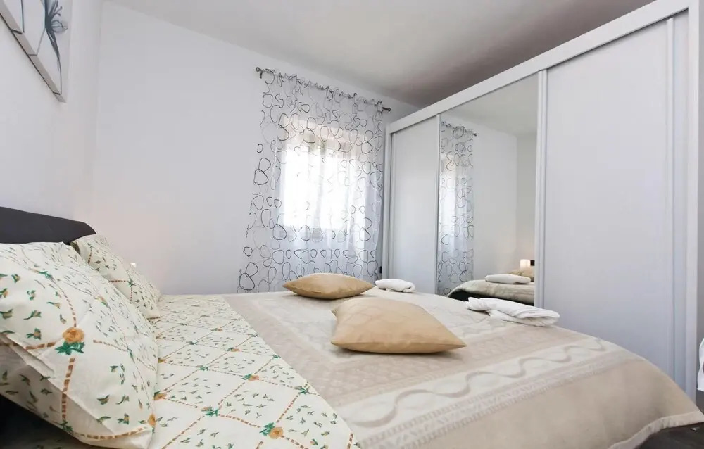 Amazing Home in Rovinj With Wifi and 2 Bedrooms
