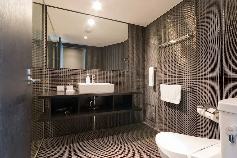 Kira Kira Suites by H2 Life
