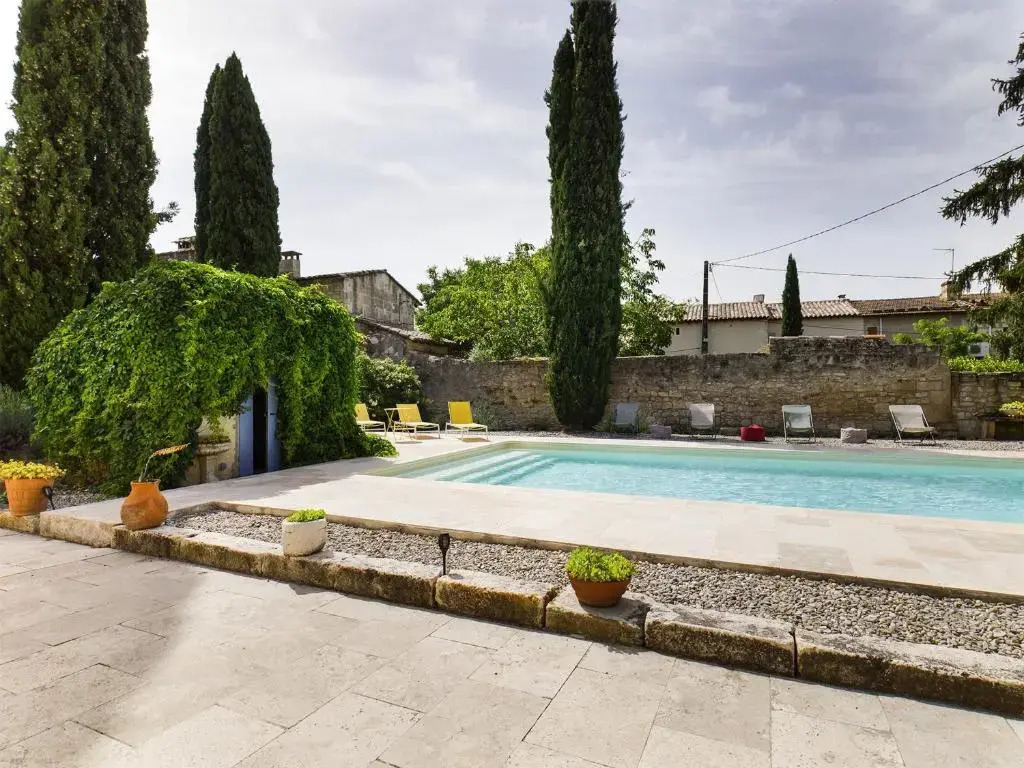 Maison Tarascon, 6 pièces, 8 personnes - FR-1-599-56