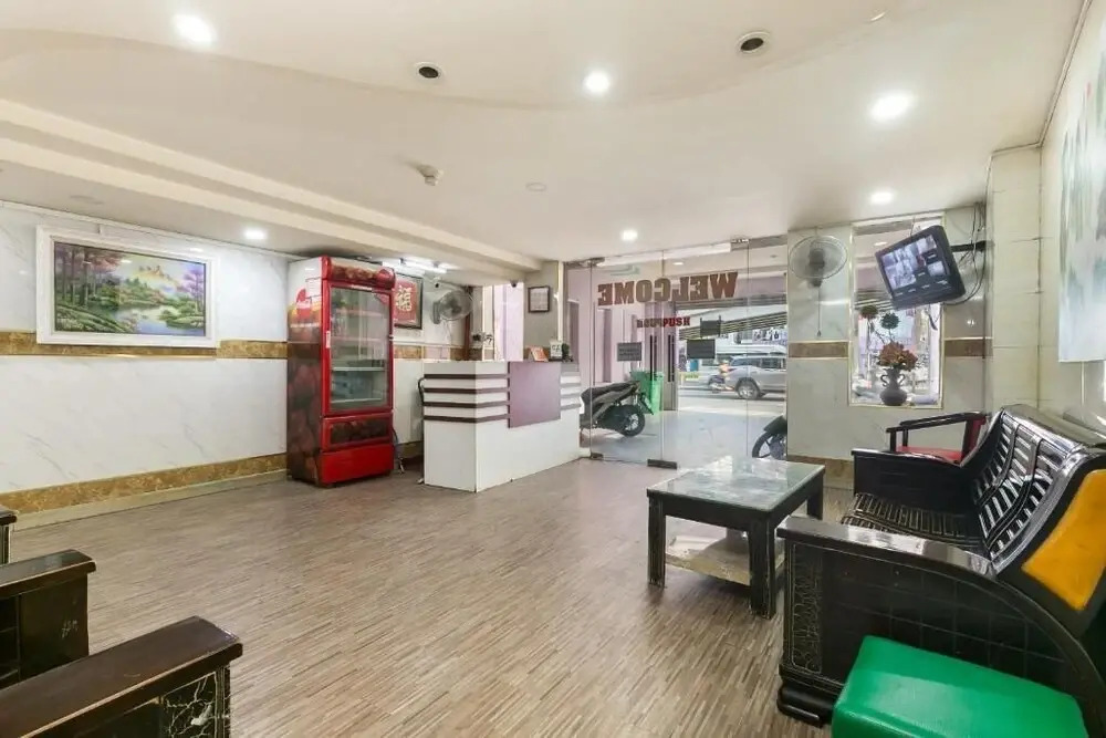 OYO 885 Ngoc Thinh Hotel