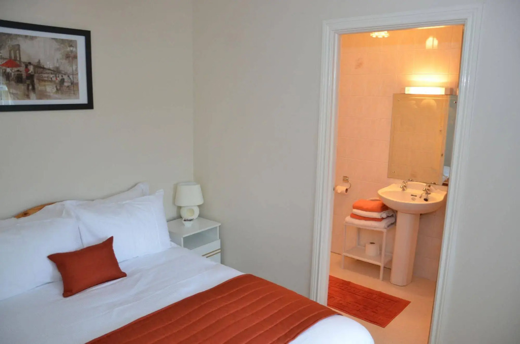 Glendale Guestrooms