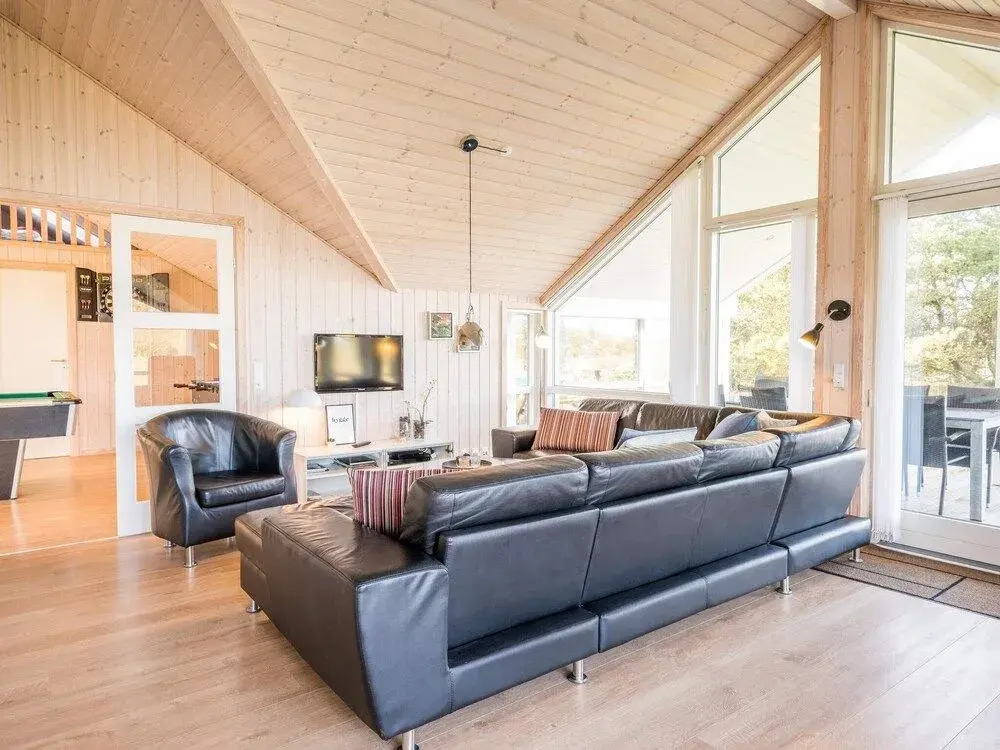 10 Person Holiday Home in Blavand
