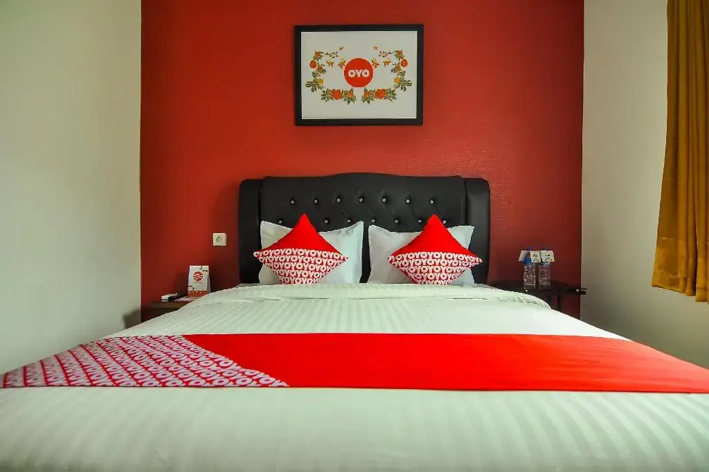 RedDoorz Syariah near Transmart Padang