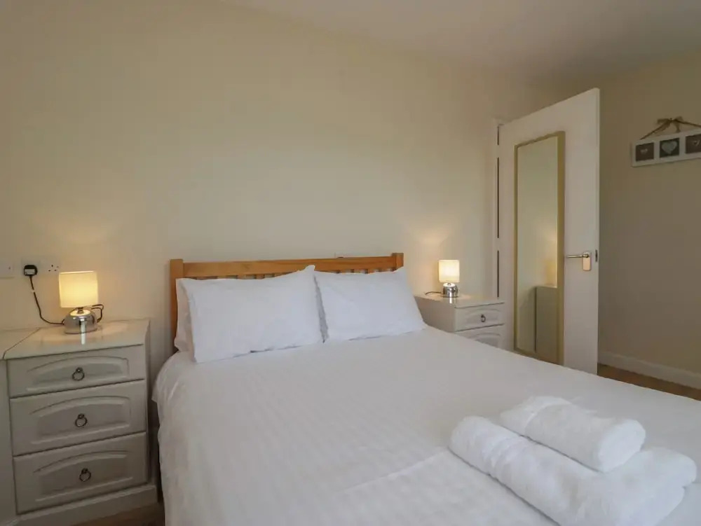 Jubilee Two Bedroom House Pet Free Baby Friendly