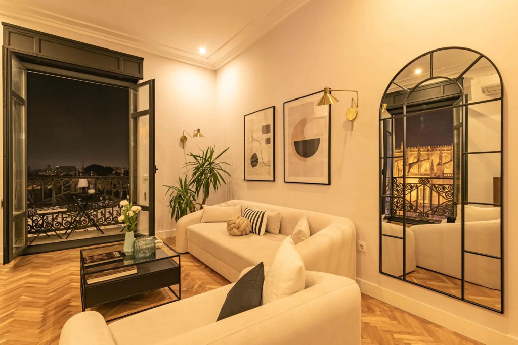 The most Exclusive apartment in Sevillaparking