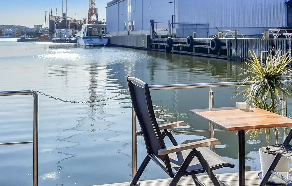 Beautiful Ship/boat in Göteborg With 2 Bedrooms and Wifi