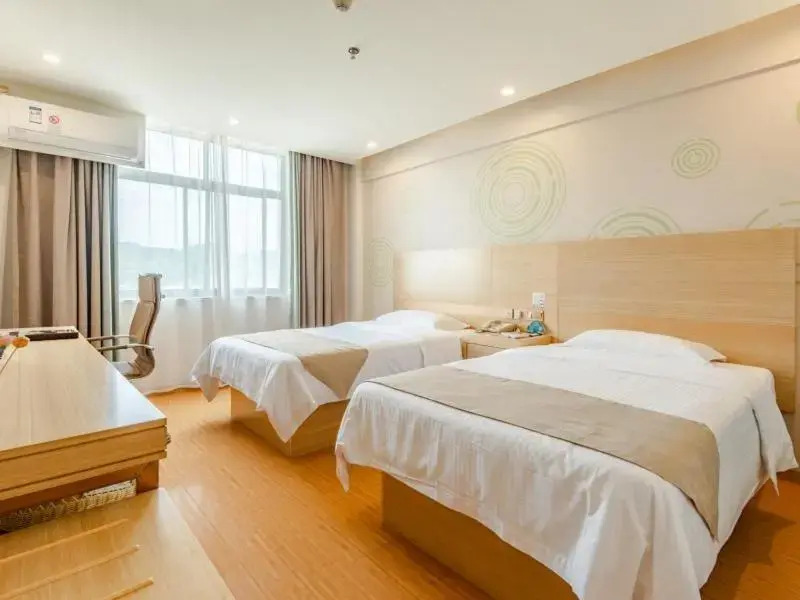 GreenTree Inn LiuAn Huoshan County Yingjia Avenue County Hospital Express Hotel