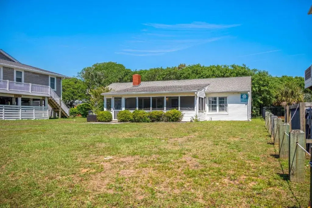 Papas Place by Oak Island Accommodations