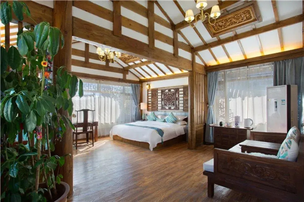 Floral Hotel Lijiang QianlizoudanjiYunju