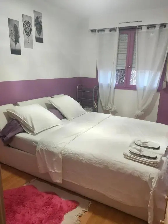 Logement entier+ jardin privé et parking 2places