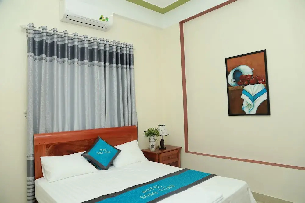 Song Toan Hotel