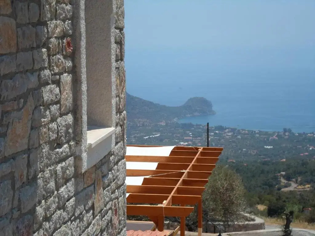 Tsira Hotel