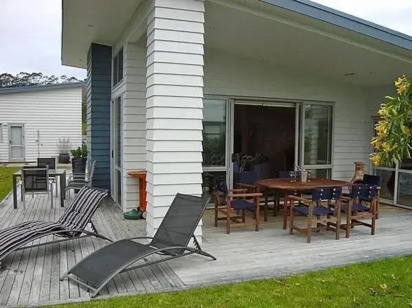 Relax at Cooks - Cooks Beach Holiday Home