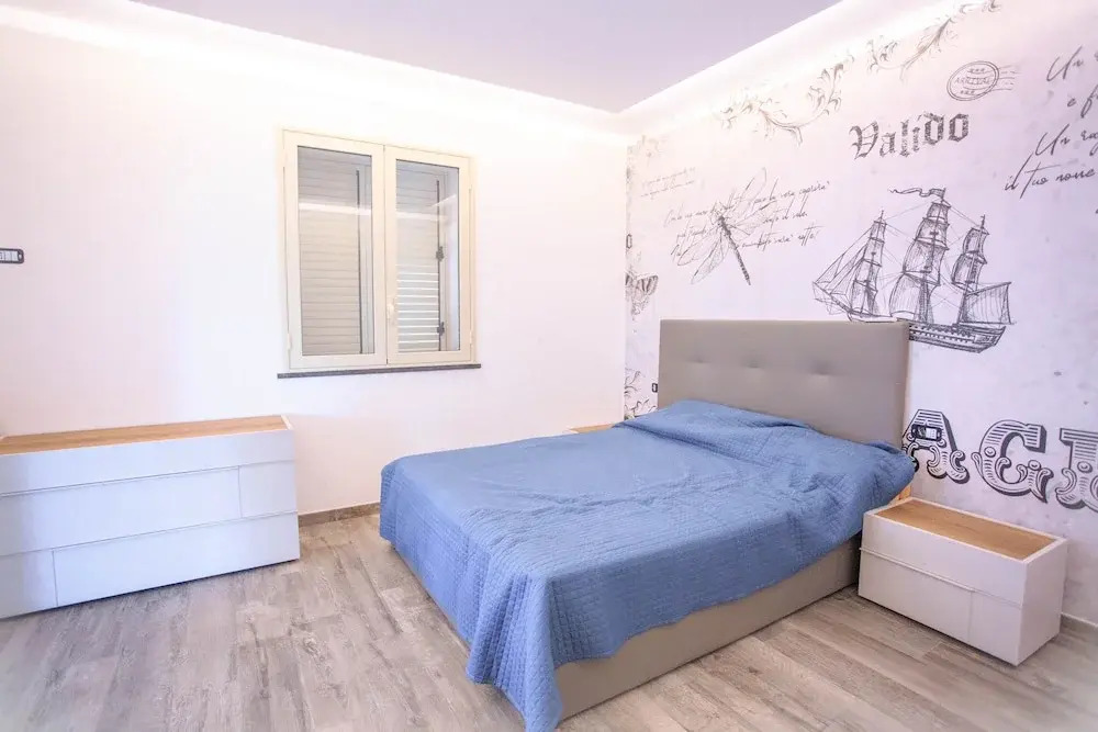 T Villa