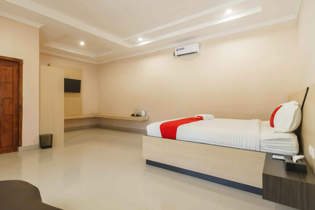 RedDoorz @ Hotel Copacobana Bengkulu