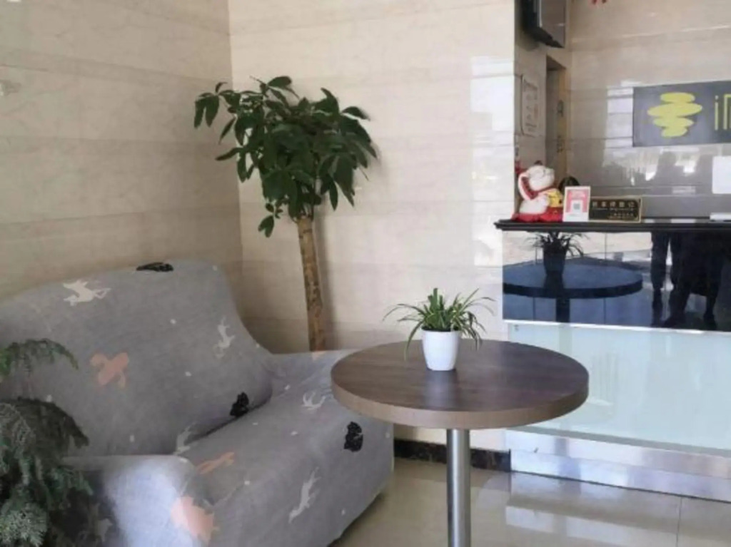 Manfullou Yun Hotel (Shanghai Pudong Airport Branch)