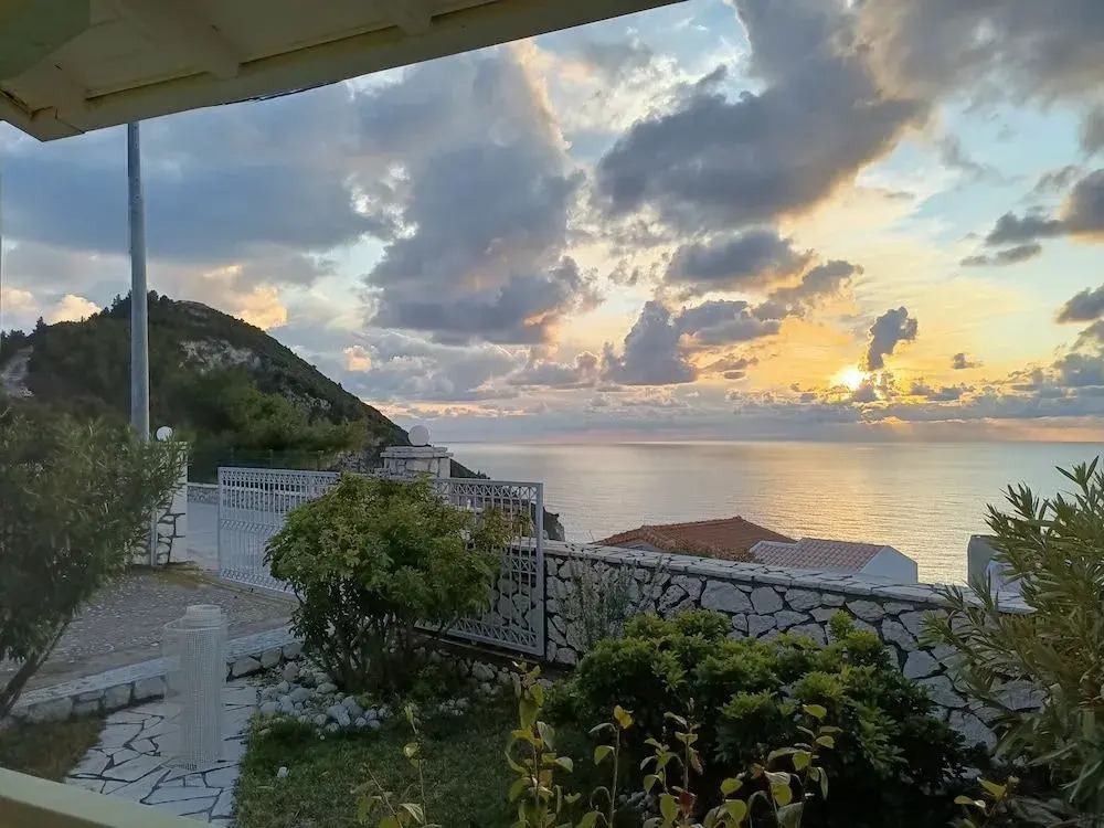 Inviting 1-bed Apartment in Agios Nikitas