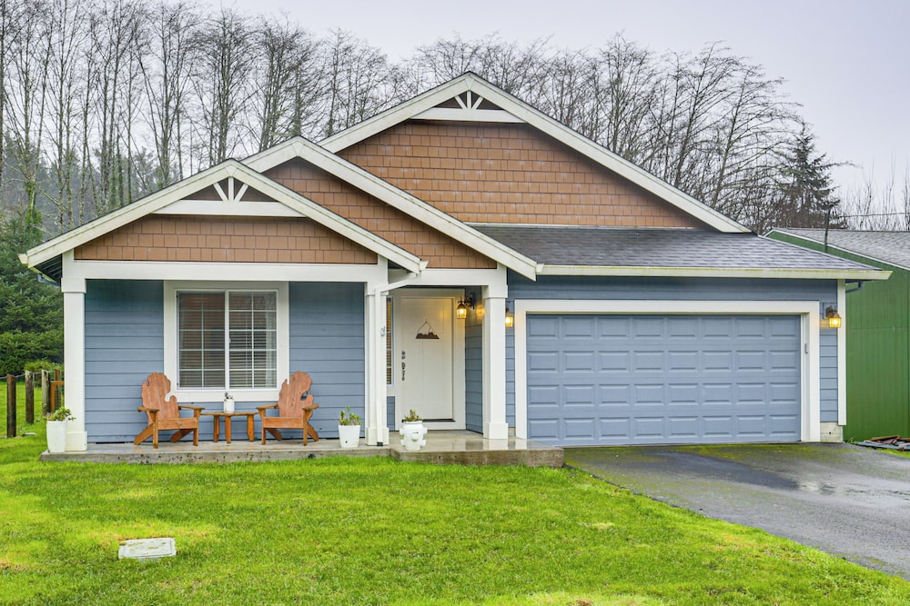 Entertainment Shed! Pet-friendly Oregon Coast Home