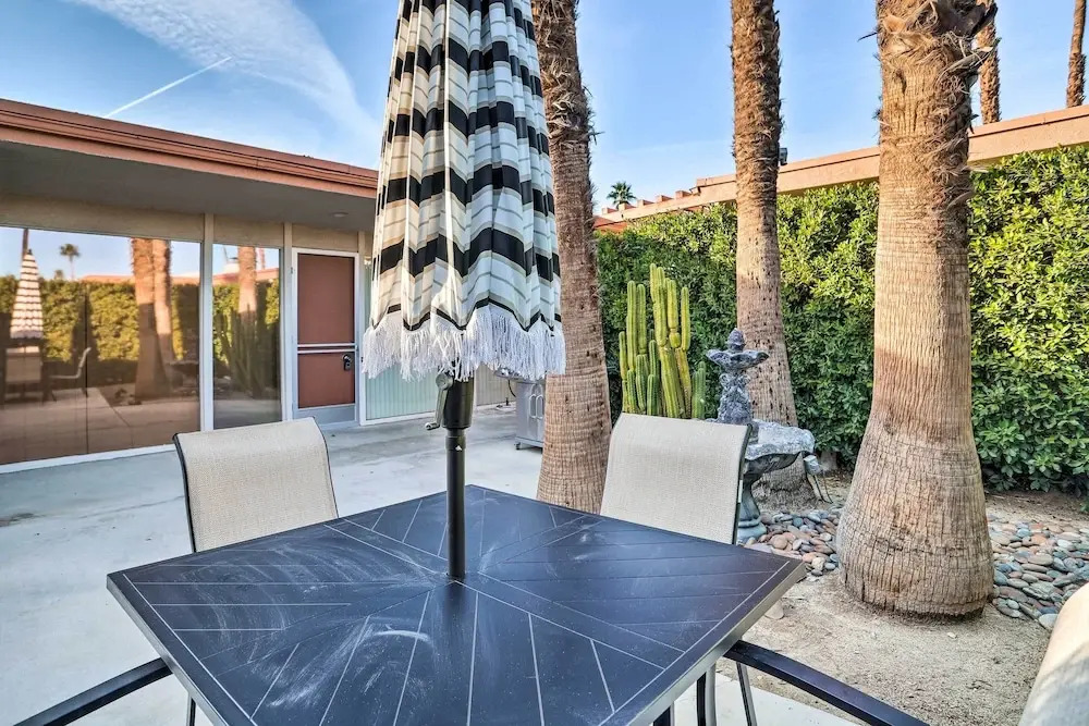 Trendy Palm Desert Home w/ Patio, Pool Access
