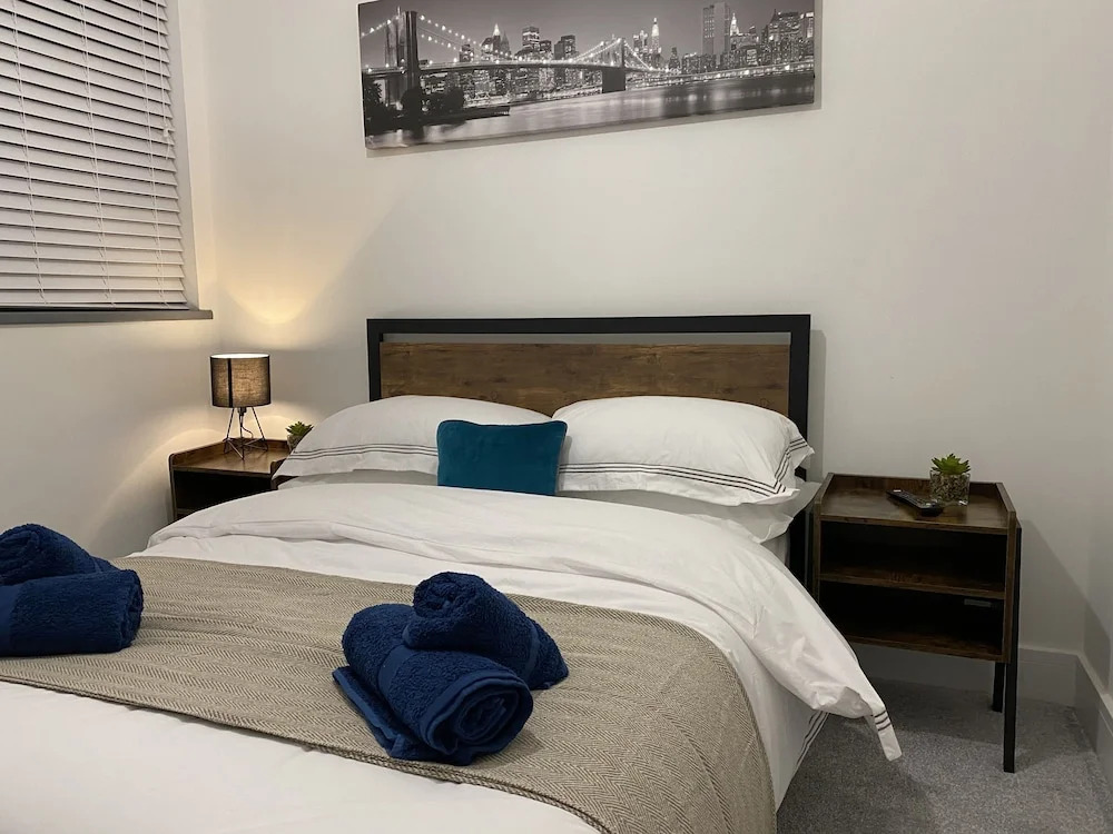 Stylish 3beds Nystyle Apt - Parking, Self Check-in