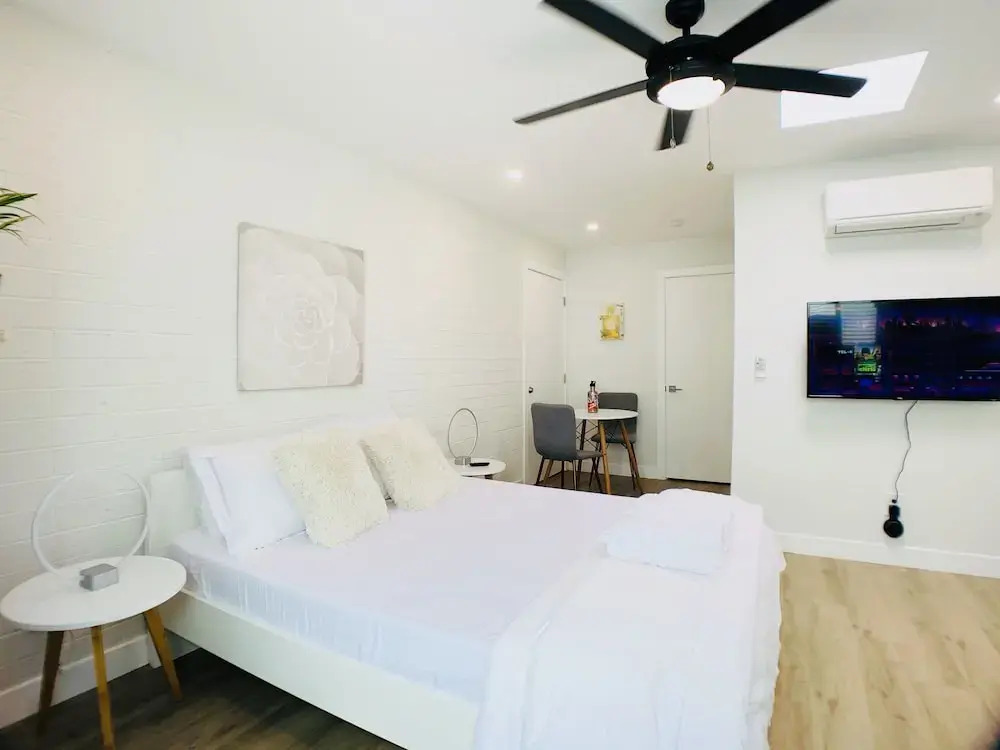 Primo Old Town Location with Heated Pool